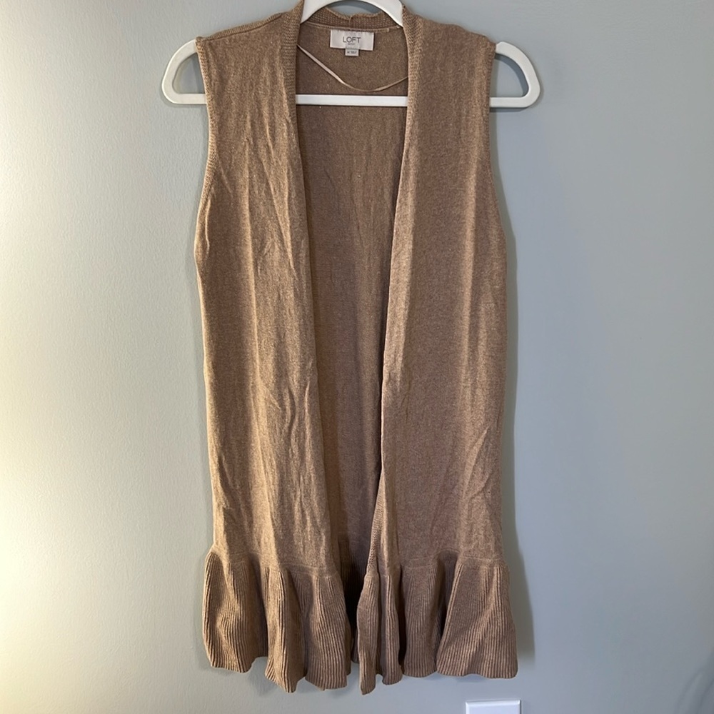 LOFT Sleeveless Ruffled Hem Sweater Vest Cardigan